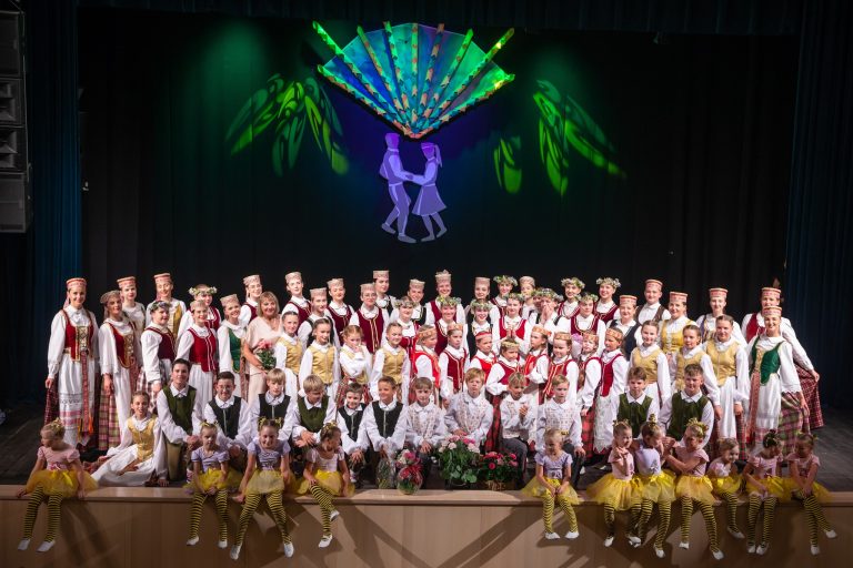 Liaudiškų šokių kolektyvui ,,Vijurkas” – 40!