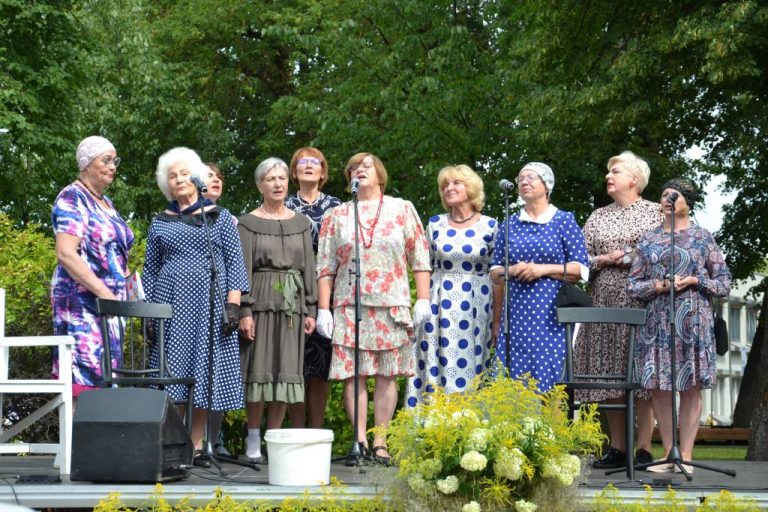 Romansinio dainavimo grupė